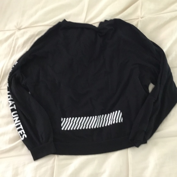 EXPRESS BRAND THAT UNITES lightweight sweatshirt - Picture 3 of 4